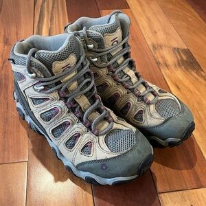 Women’s Oboz Sawtooth Mid Waterproof Hiking Boot